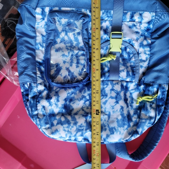 Cat & Jack BackPack Lightweight and roomy with padded straps - Picture 8 of 8